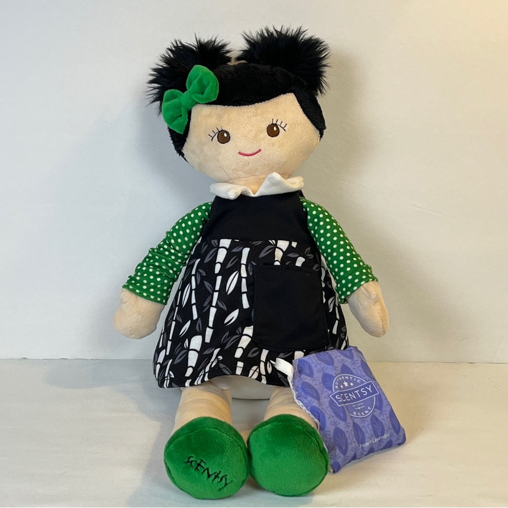 Scentsy buddy doll Lou Lou with scent pack